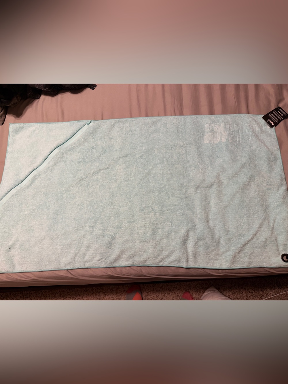 Hypermv Light Green Workout Towel with Caribeaner Hook and Zippered Pocket